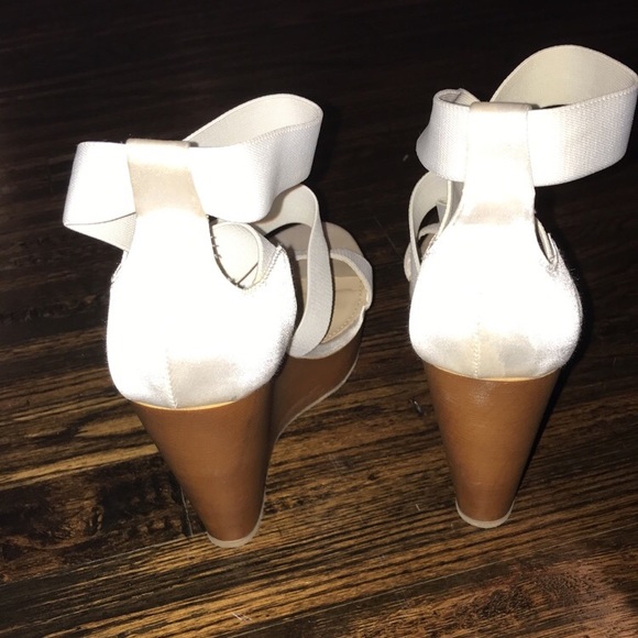 white stretchy strappy wedges - Picture 5 of 5